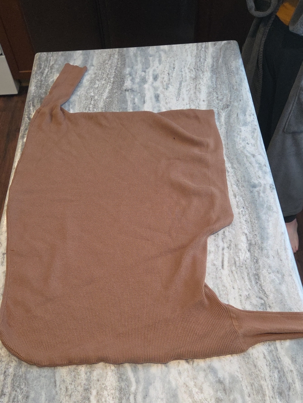 Women's Over The Shoulder Lightweight Ribbed Brown Sweater